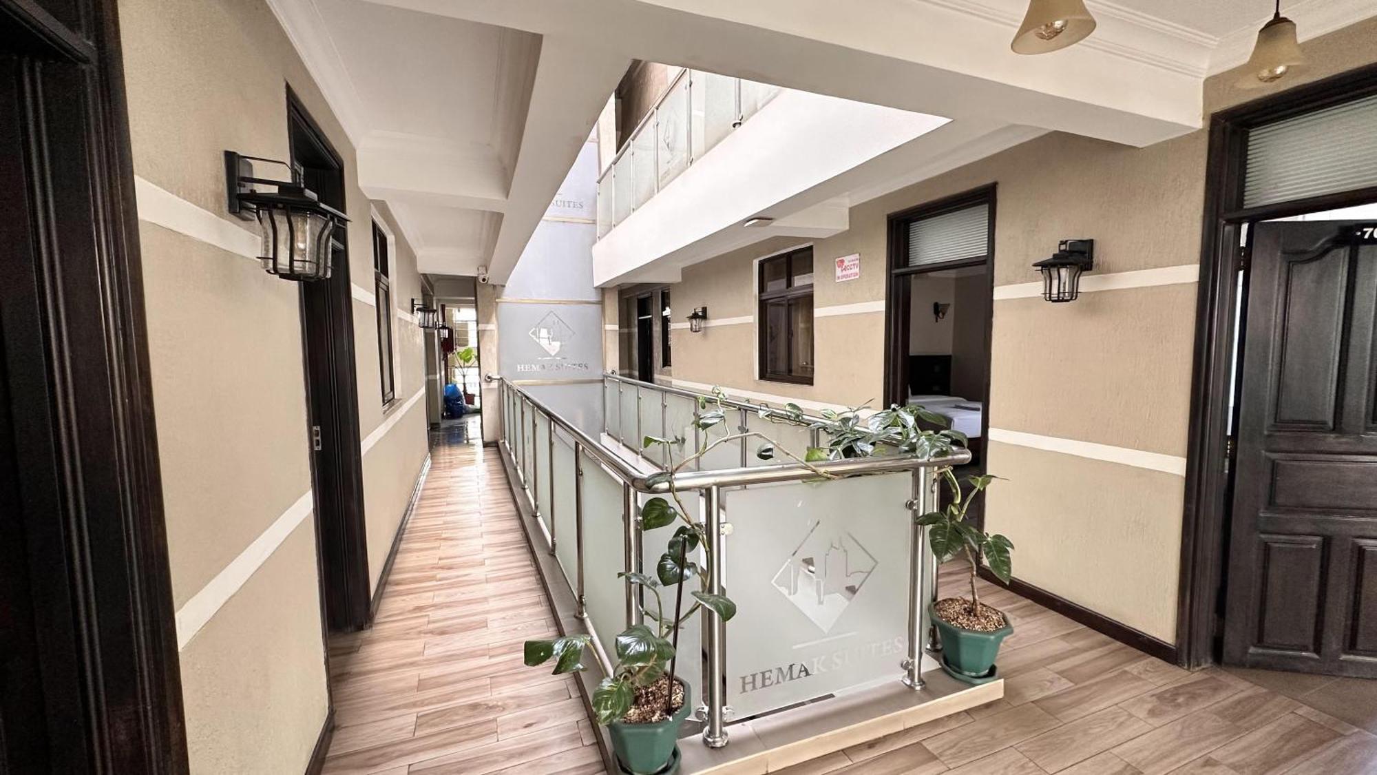 Hemak Suites Hotel Nairobi Eksteriør bilde